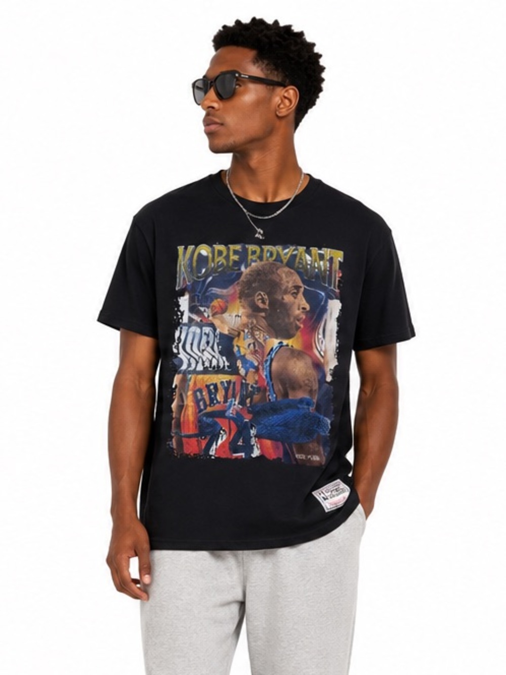 Kobe Bryant Mitchell & Ness Hardwood Classics Lakers Graphic T-Shirt Black large